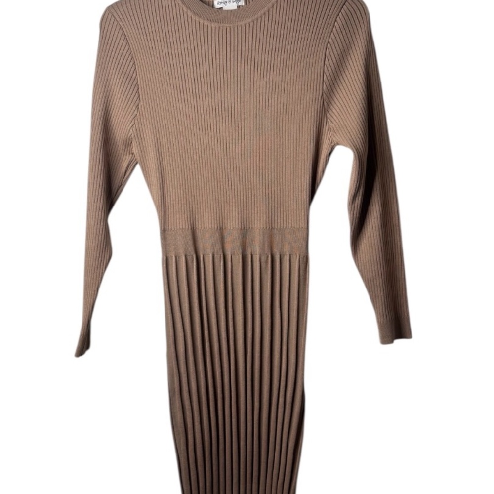 Chic Ribbed Long Sleeve Maxi Dress in Tan